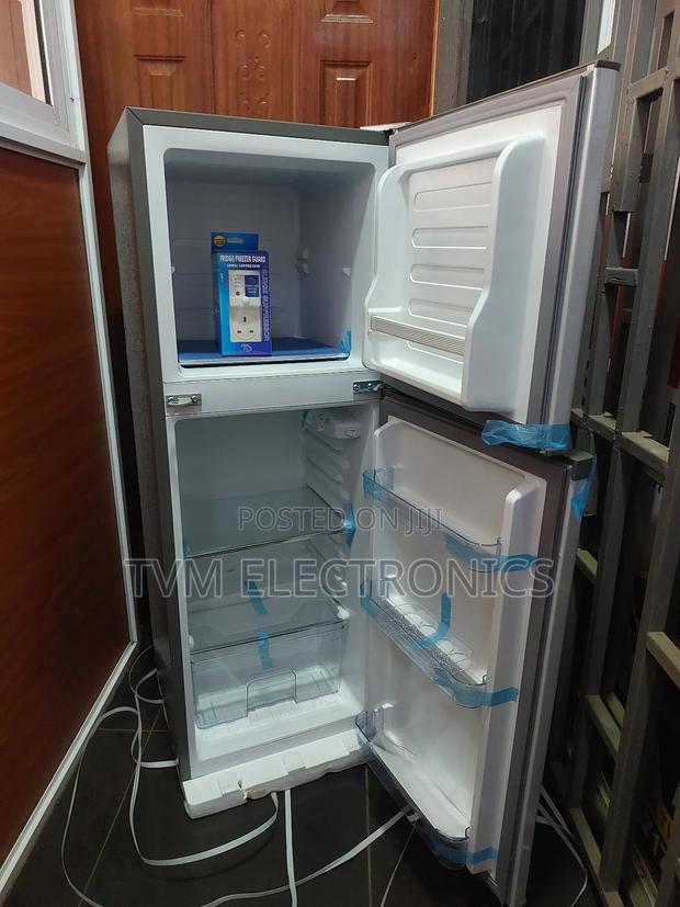 Ramtons 128 Liters Double Door Direct Cool Fridge, Mar Silver Rf/171 - thumbnail 3