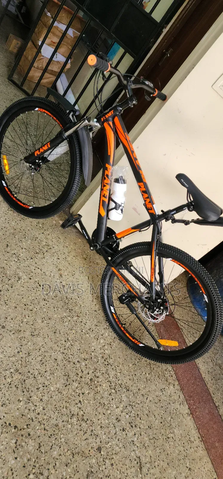 Bike Size 26 With Gear and Lockable Front Shocks