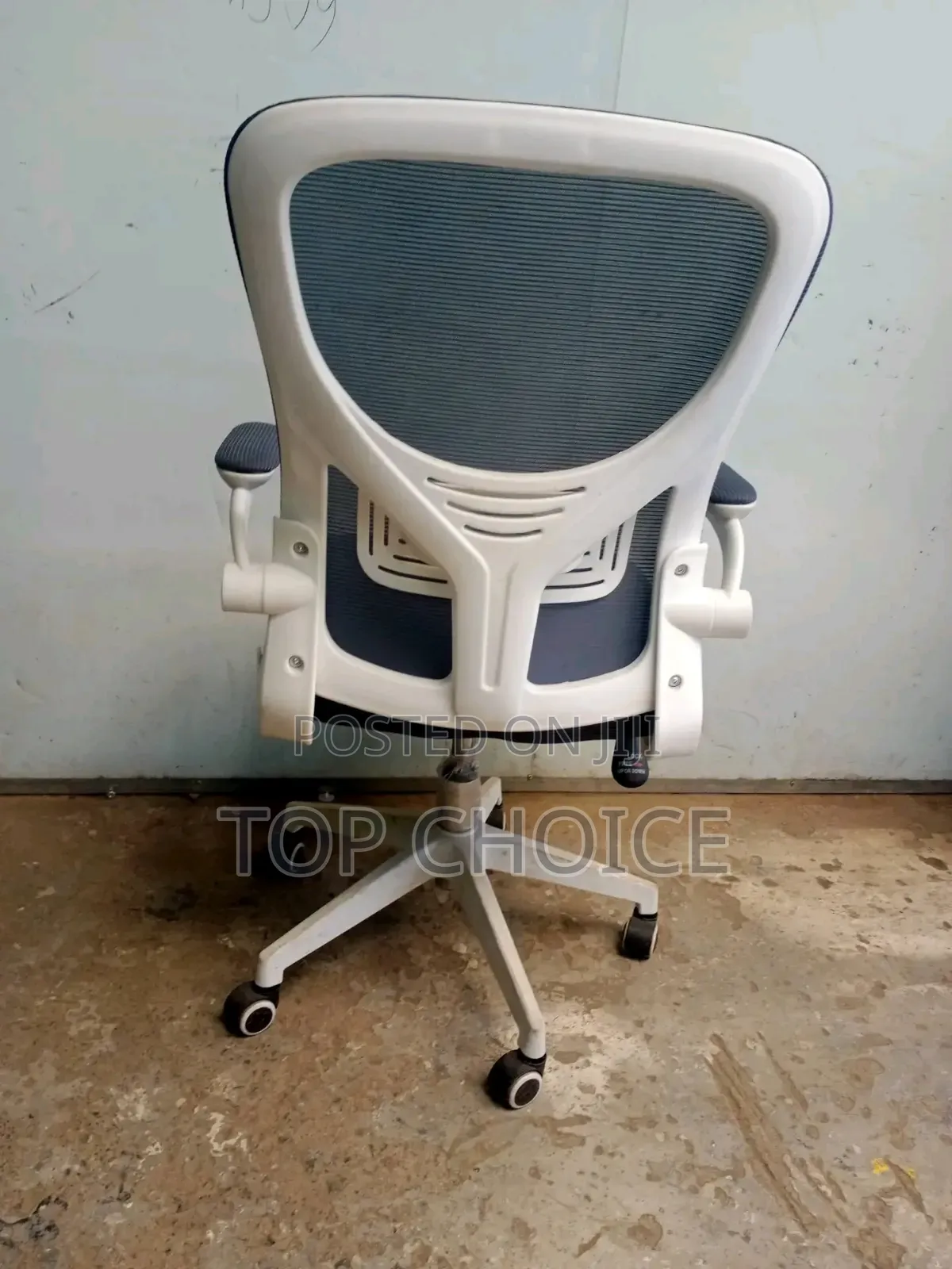 Office Chair With Adjustable Armrest