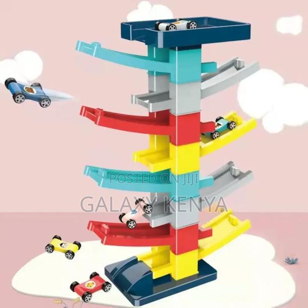 8 Layer Track Gliding Railcar