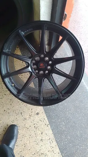 Universal Offset Size 18inch Wheels