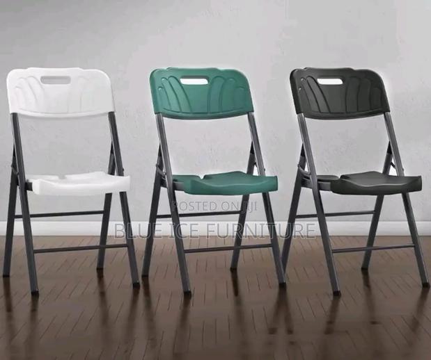 Modern Plastic Foldable Chair