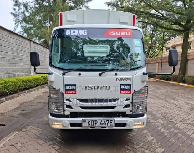 Isuzu NMR 2023