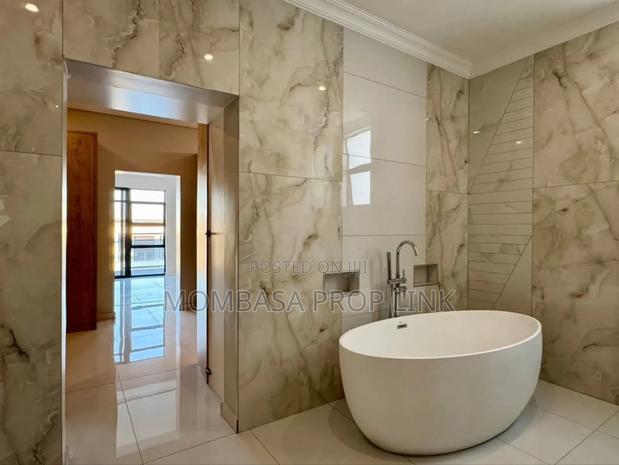 4bdrm Villa in Exotic Villas Mtwapa for sale - thumbnail 10