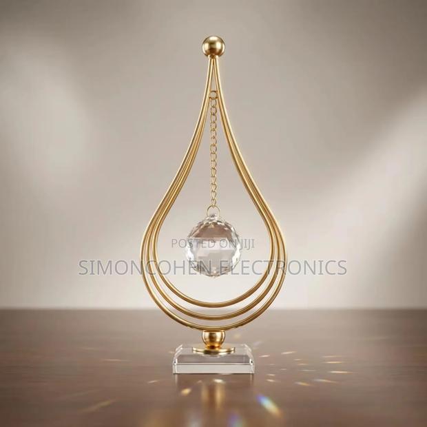 Minimalist Geometric Crystal Ornament - thumbnail 4