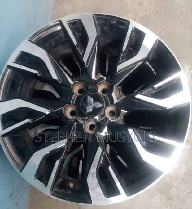 Mitsubishi Outlander Size 18inch Wheels