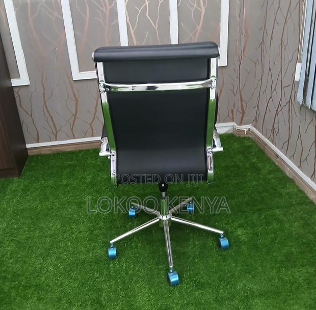Office Chair; Executive Manager Leather Swivel-Adjustable Office Chair - thumbnail 2