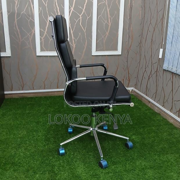 Office Chair; Executive Manager Leather Swivel-Adjustable Office Chair - thumbnail 3