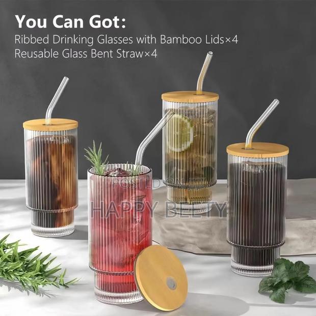 4 Set Glass Smoothie Cups With Bamboo Lid and Straw