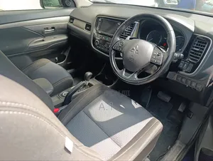 Mitsubishi Outlander 2018 Blue