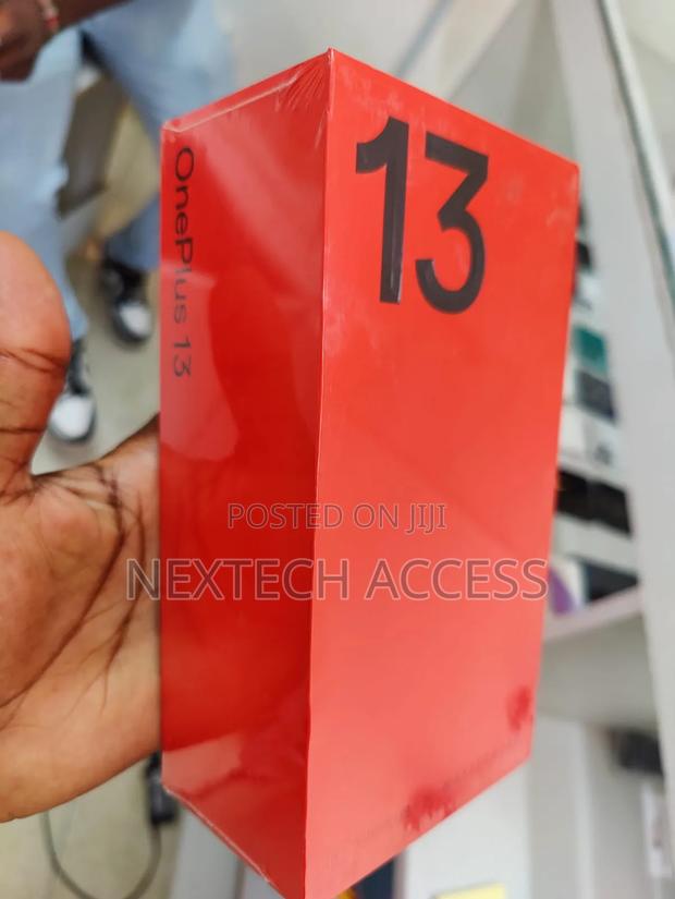 New OnePlus 13 512 GB Black - main view