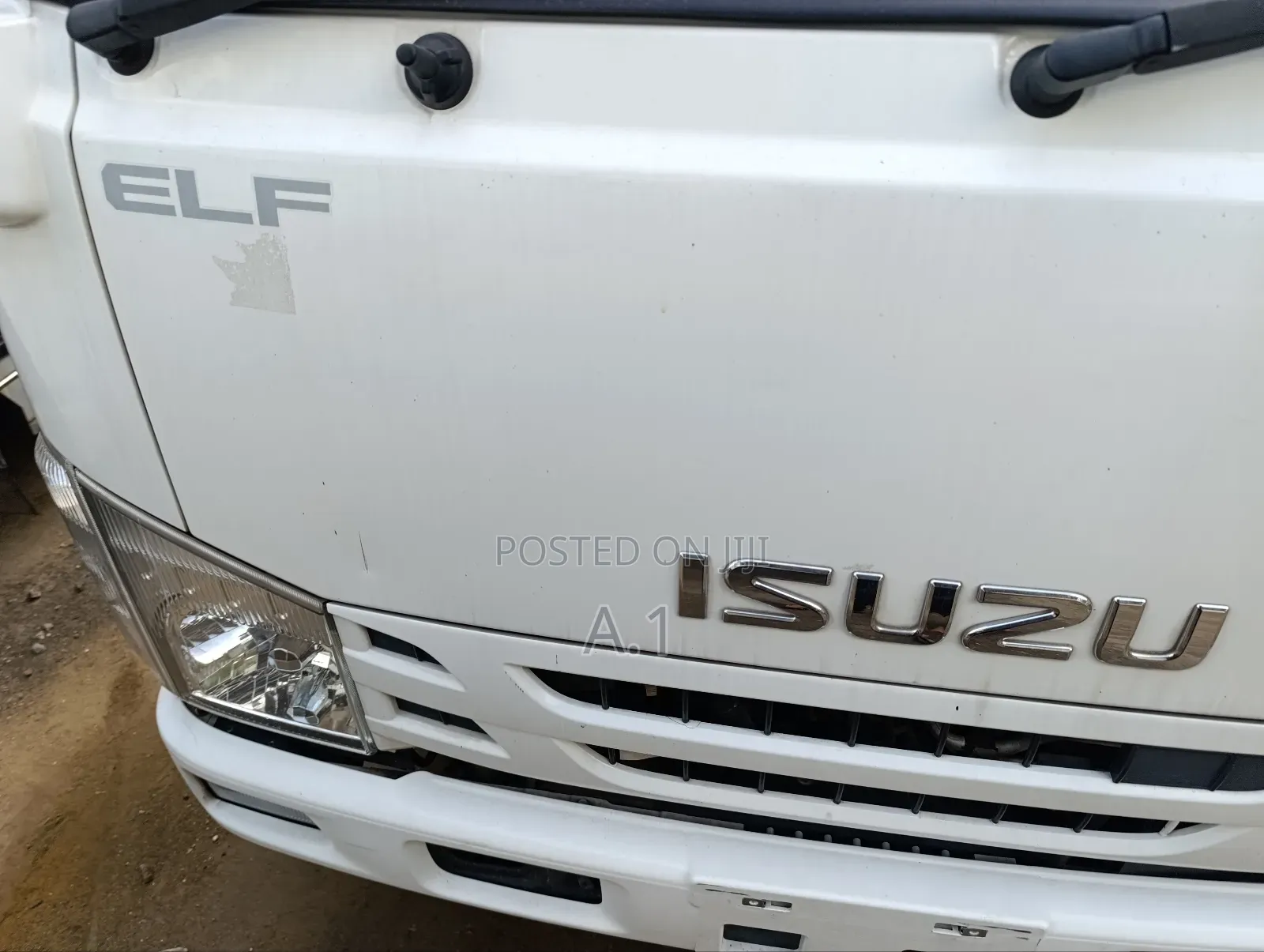 Isuzu Elf With 2017 White