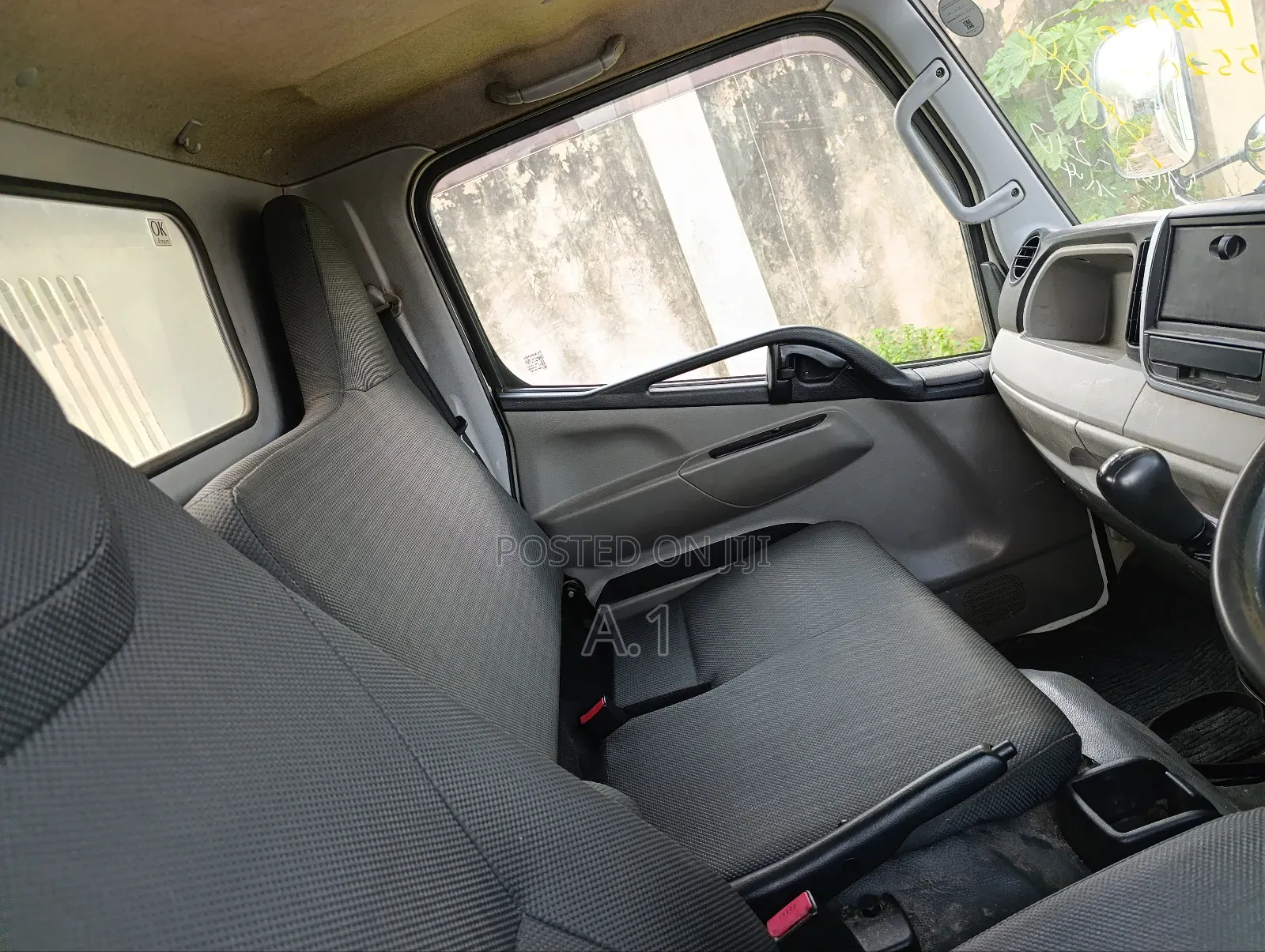 Mitsubishi Canter 2017 White