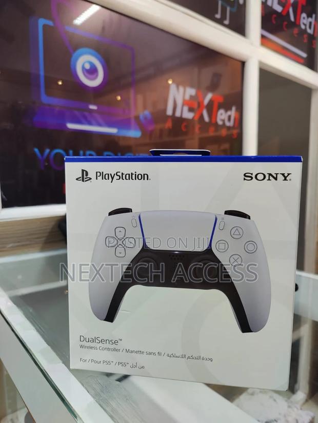 Ps5 Dualsense Wireless Controller - main view
