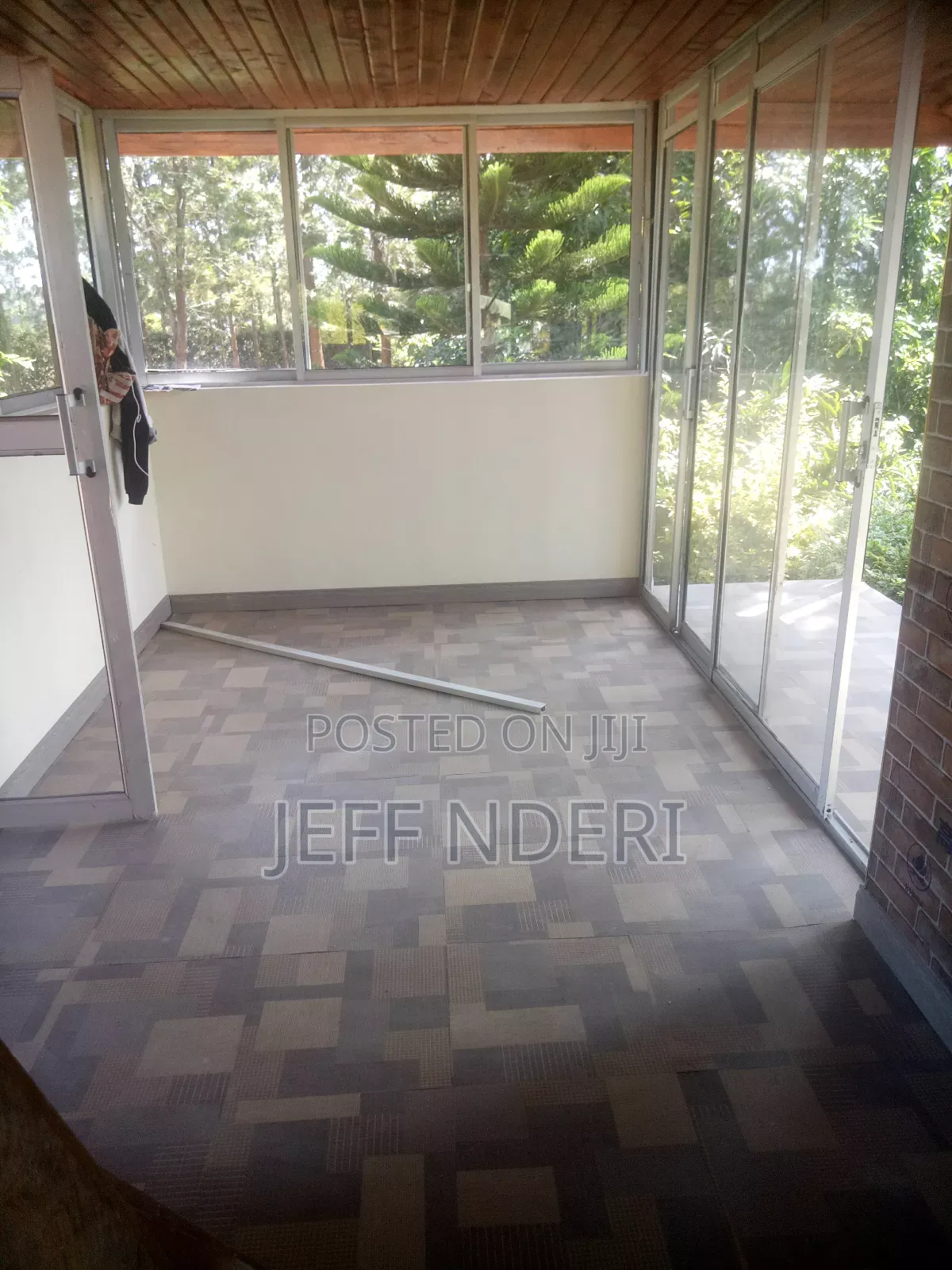 Jevic Tiles And Paints