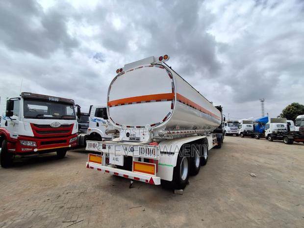 Monobloc Fuel Tanker - thumbnail 4