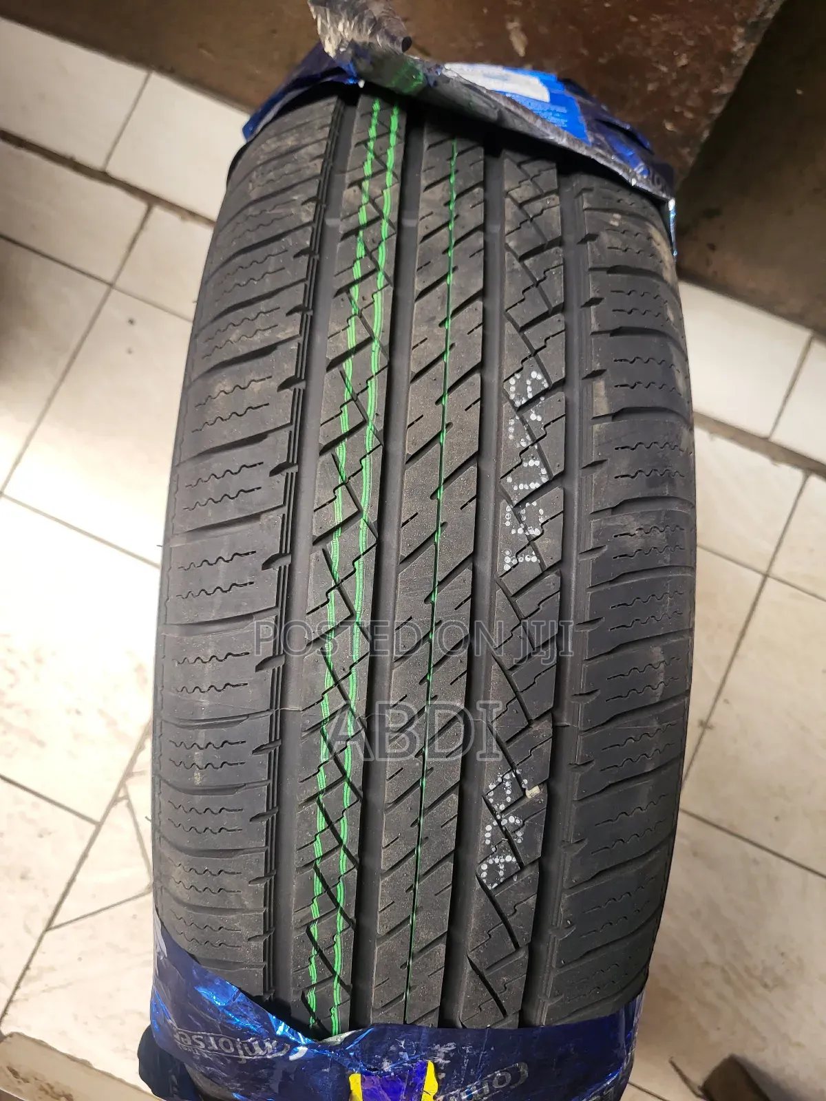 235/60r18 Comforser Cf2000