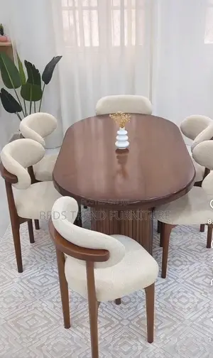Lovely 6 Seater Dining Seat