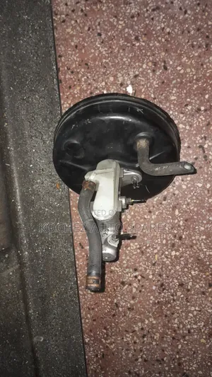 Honda Fit 2008 Brake Booster and Master Cylinder