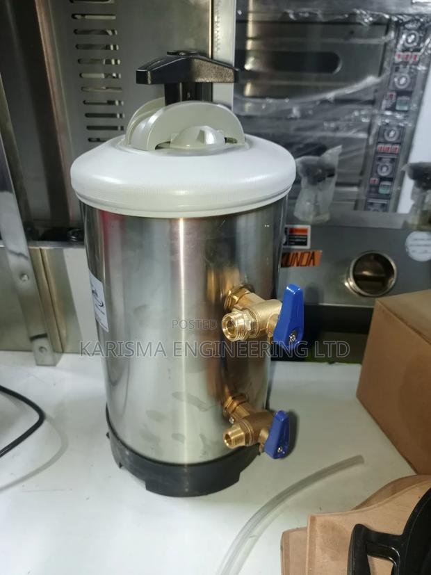 Manual Water Softener - main view