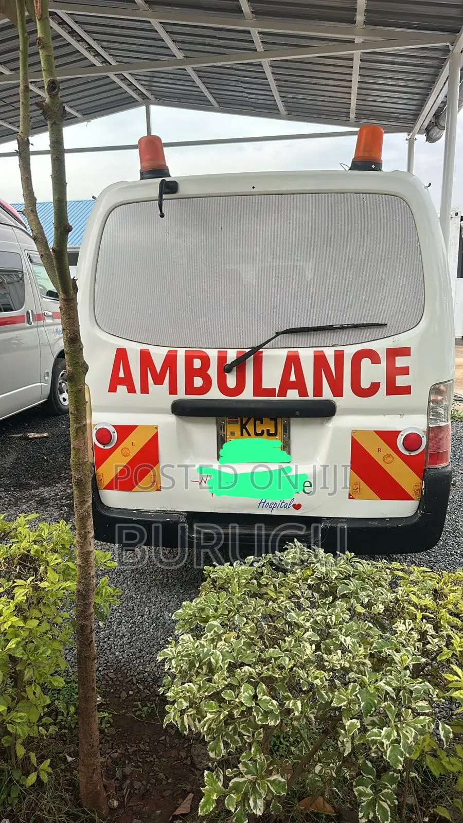Nissan Caravan 2009 White