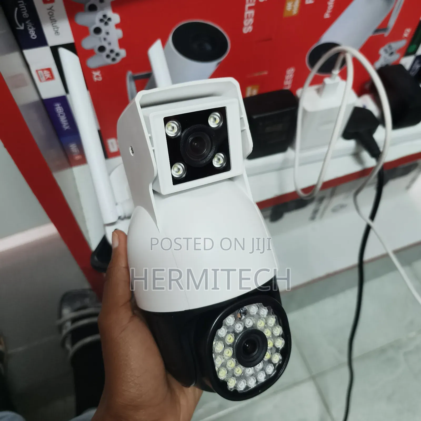 White Dual Lens 4g Wifi Surveillance Camera
