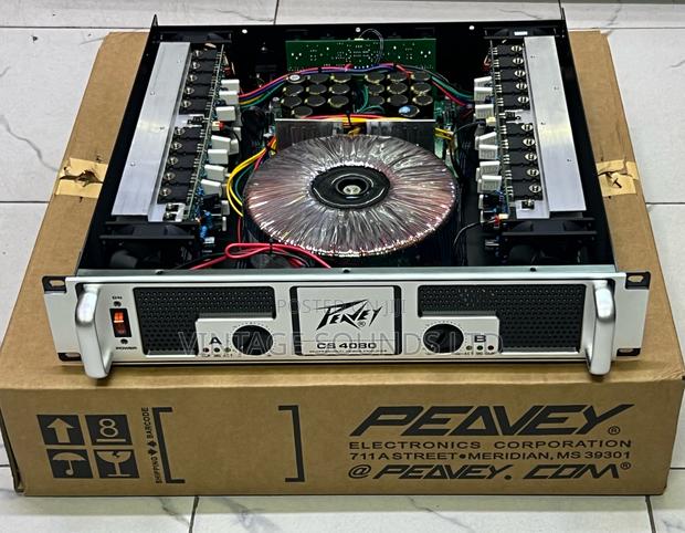 Peavey Cs 4080: High-Power Class H Amplifier - thumbnail 2