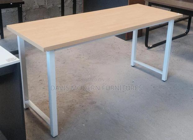 Draining Table Capacity of 8 - main view