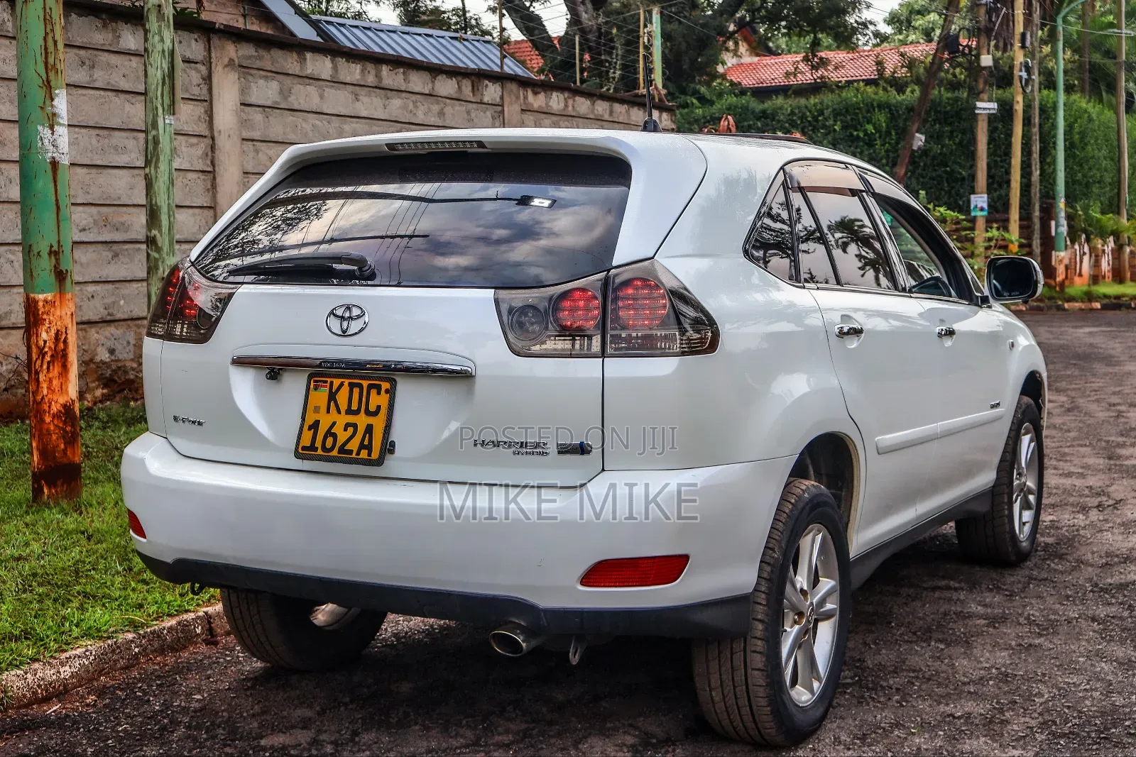 Toyota Harrier 3.3 Hybrid 4WD 2011 White