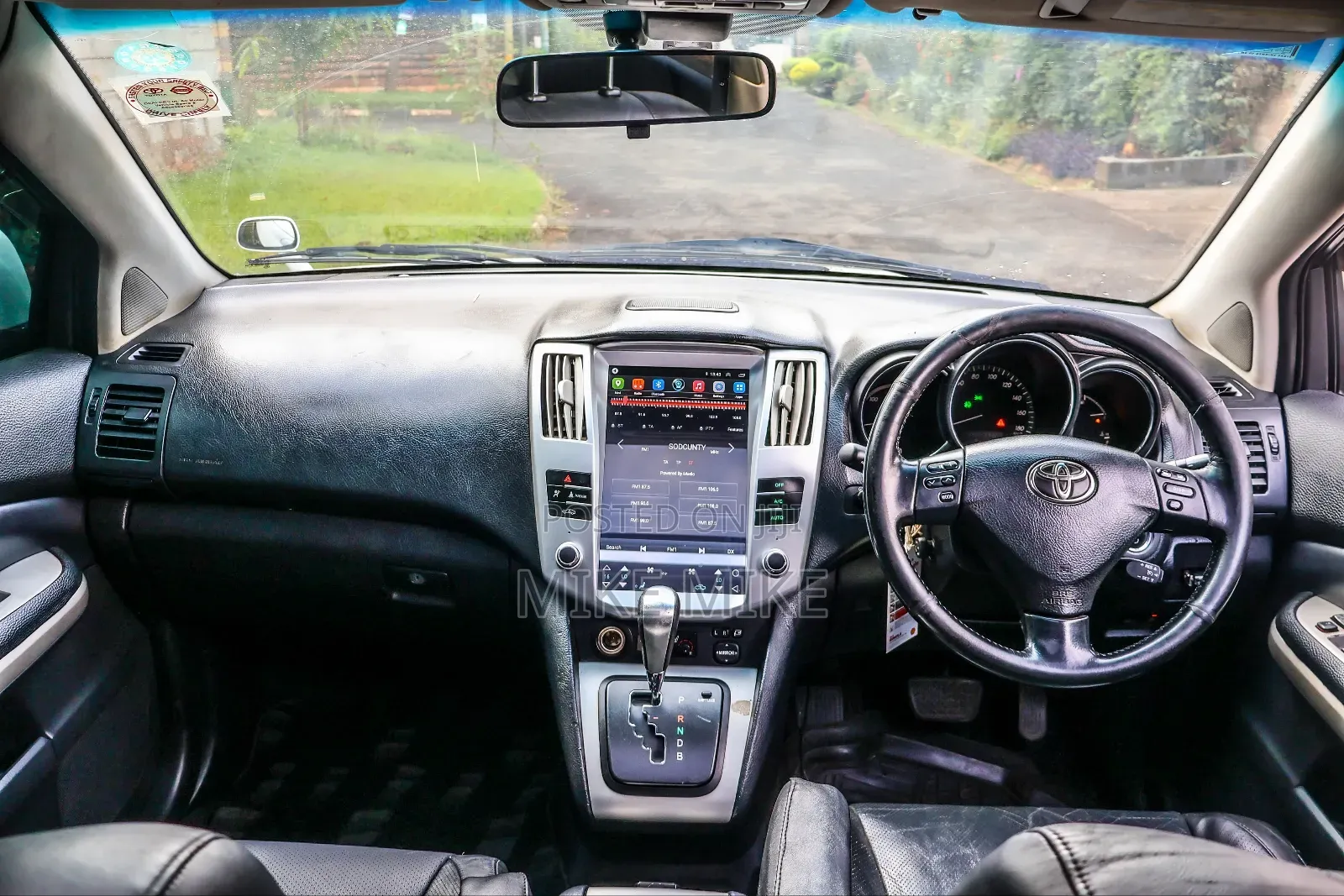 Toyota Harrier 3.3 Hybrid 4WD 2011 White