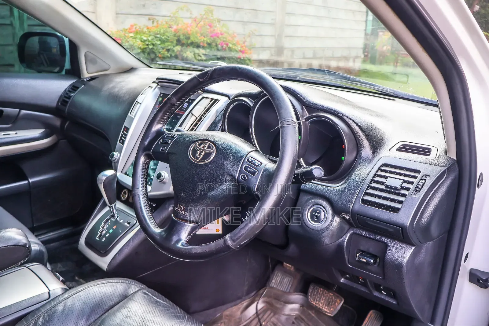 Toyota Harrier 3.3 Hybrid 4WD 2011 White