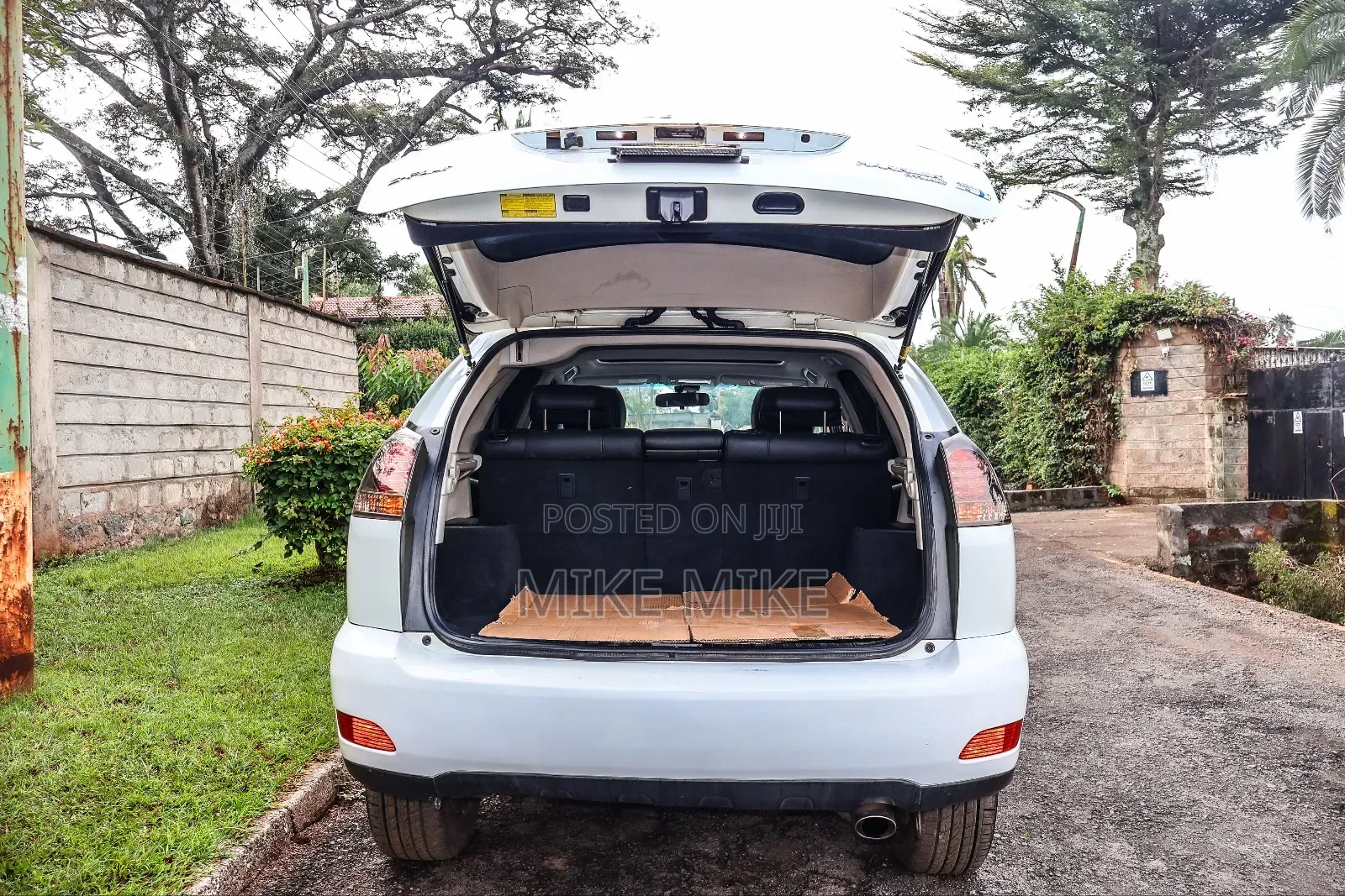 Toyota Harrier 3.3 Hybrid 4WD 2011 White