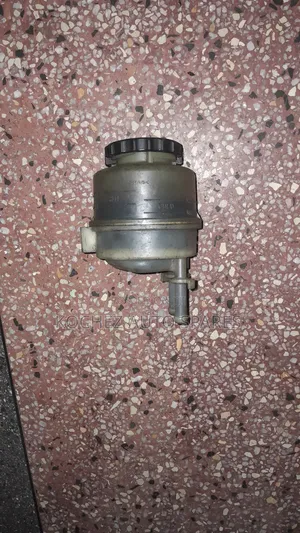 Toyota Alphard Power Steering Fluid Reservoir