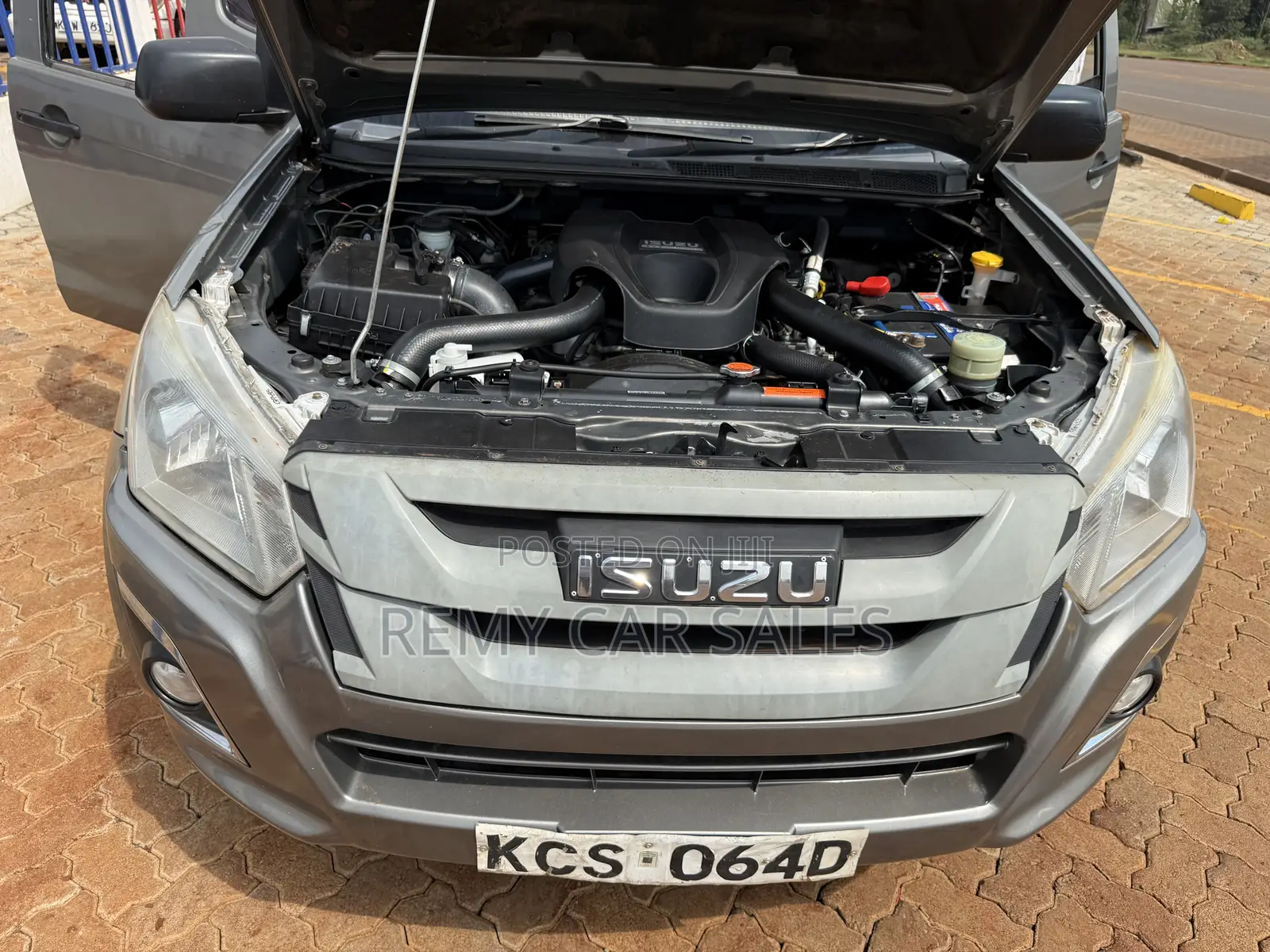 Isuzu D-MAX 2018 Gray