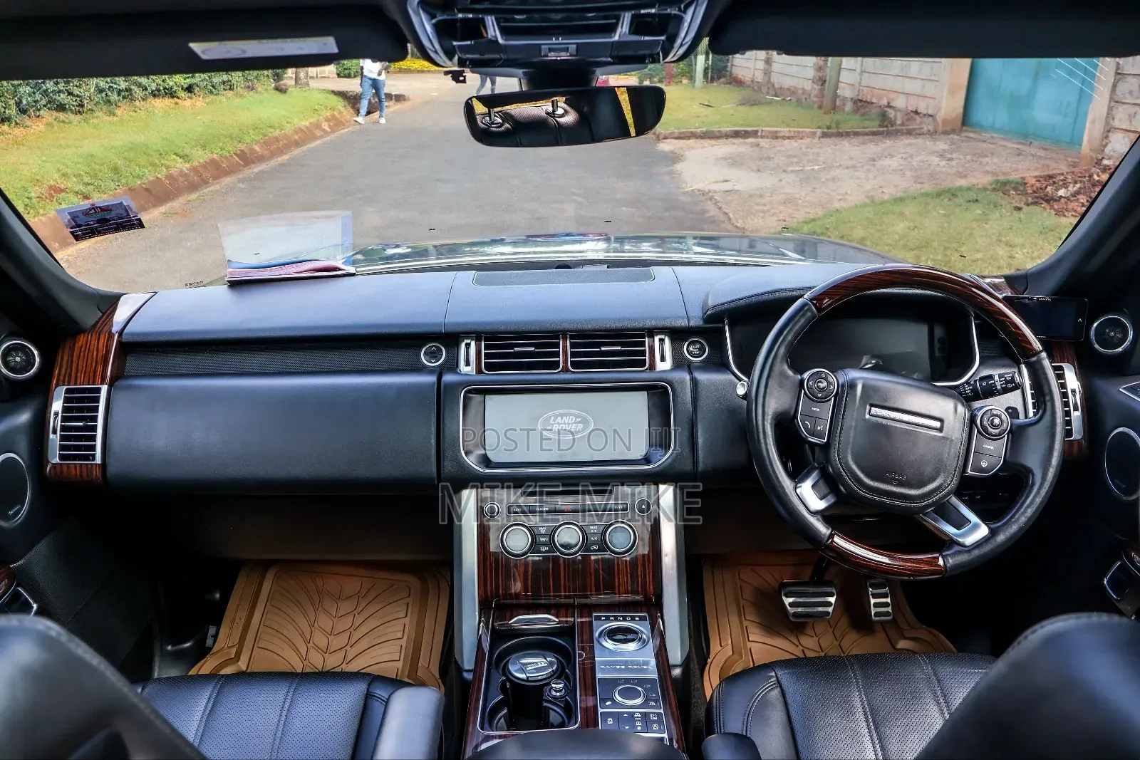 Land Rover Range Rover Vogue 2018 Black