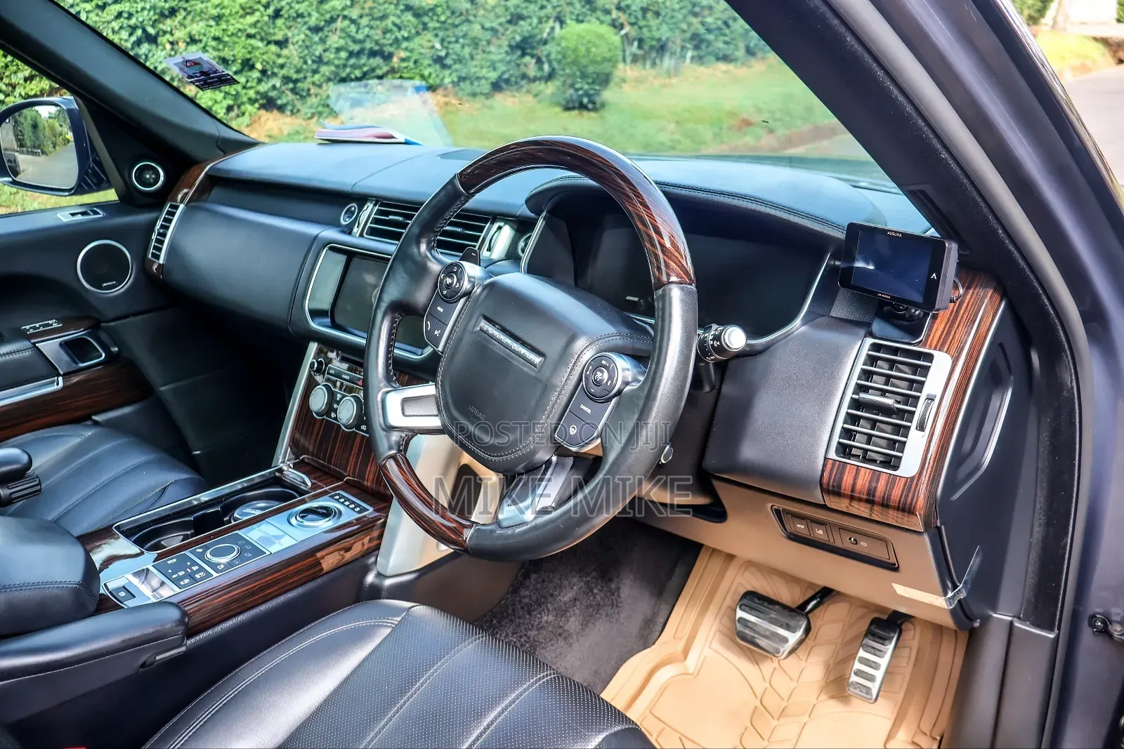 Land Rover Range Rover Vogue 2018 Black