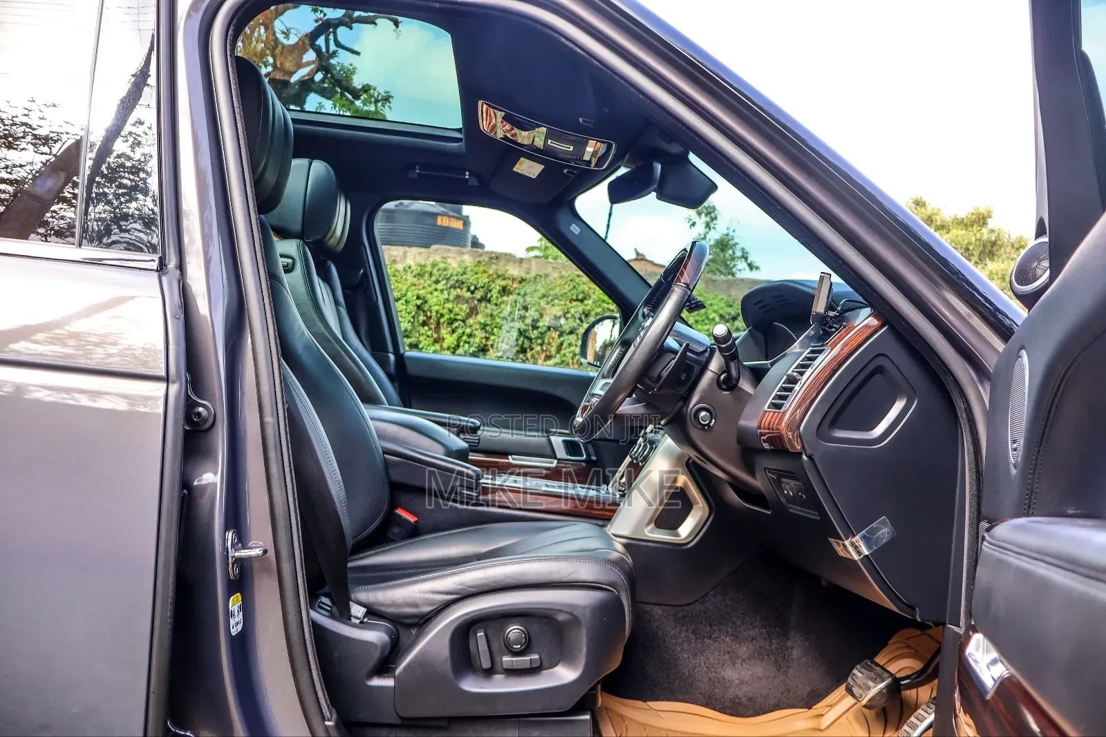 Land Rover Range Rover Vogue 2018 Black