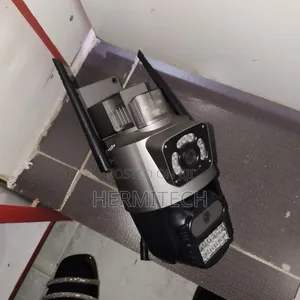 Black 4g CCTV Camera With Dual Lens