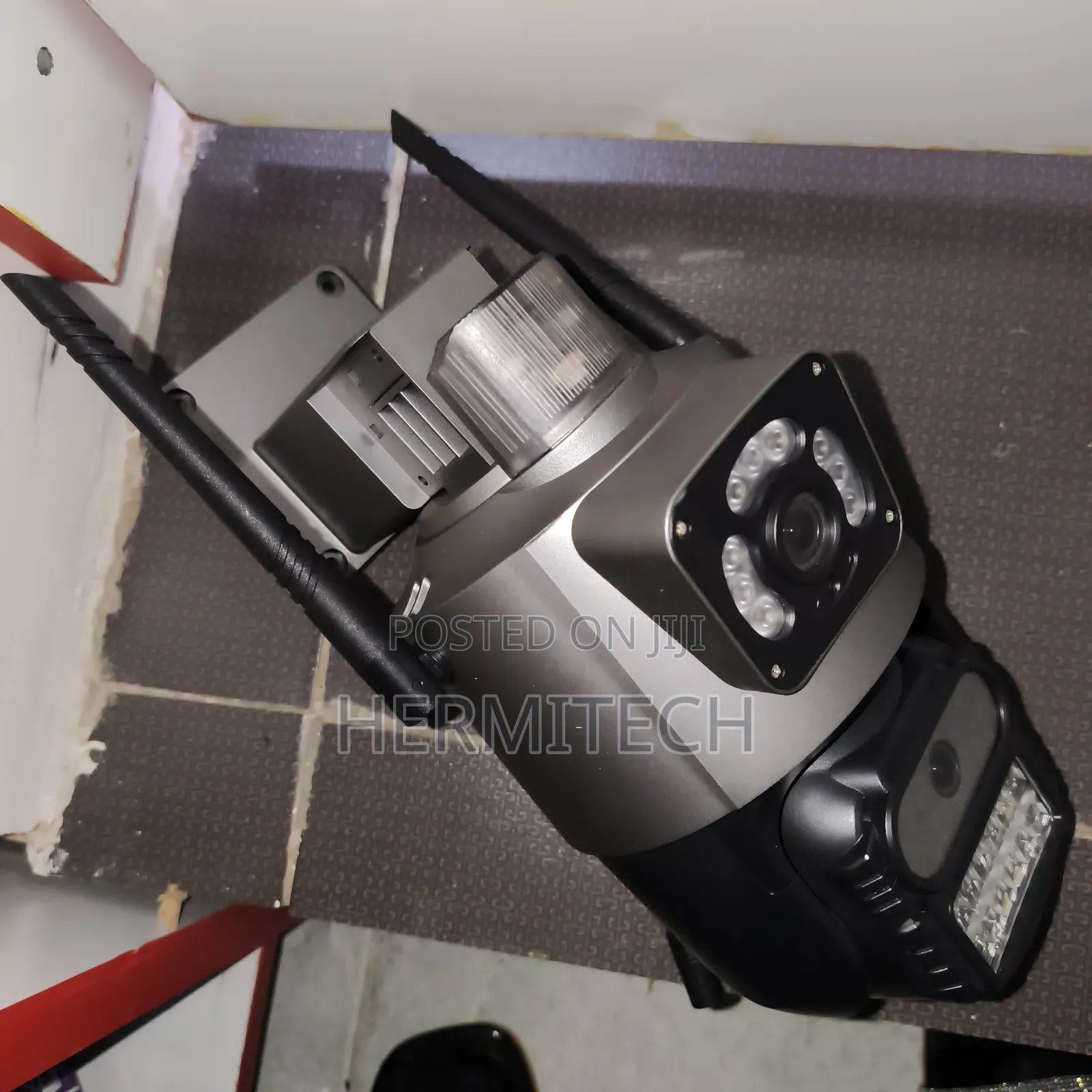 Black 4g CCTV Camera With Dual Lens