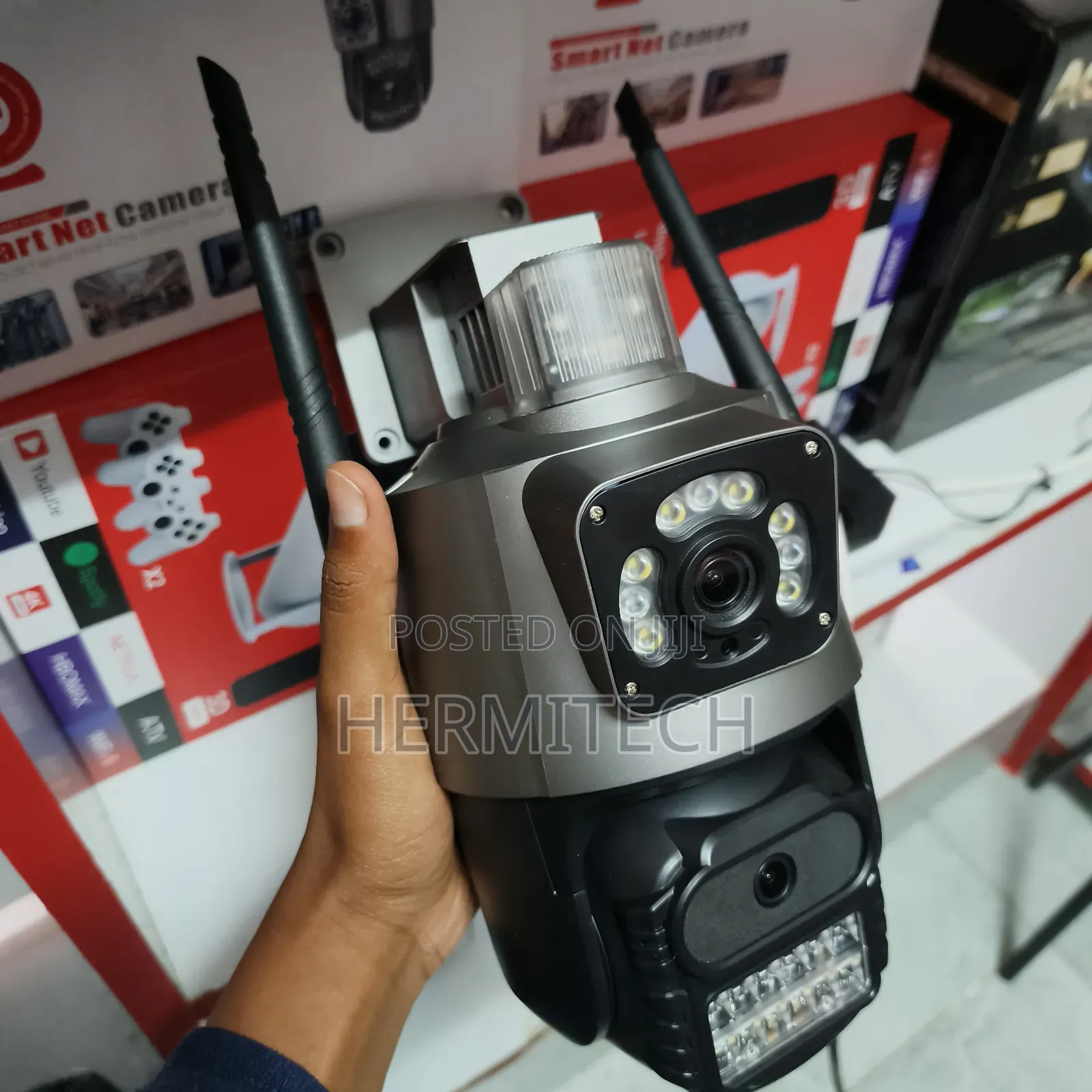 Dual Lens 4g CCTV Camera With Alarm Siren