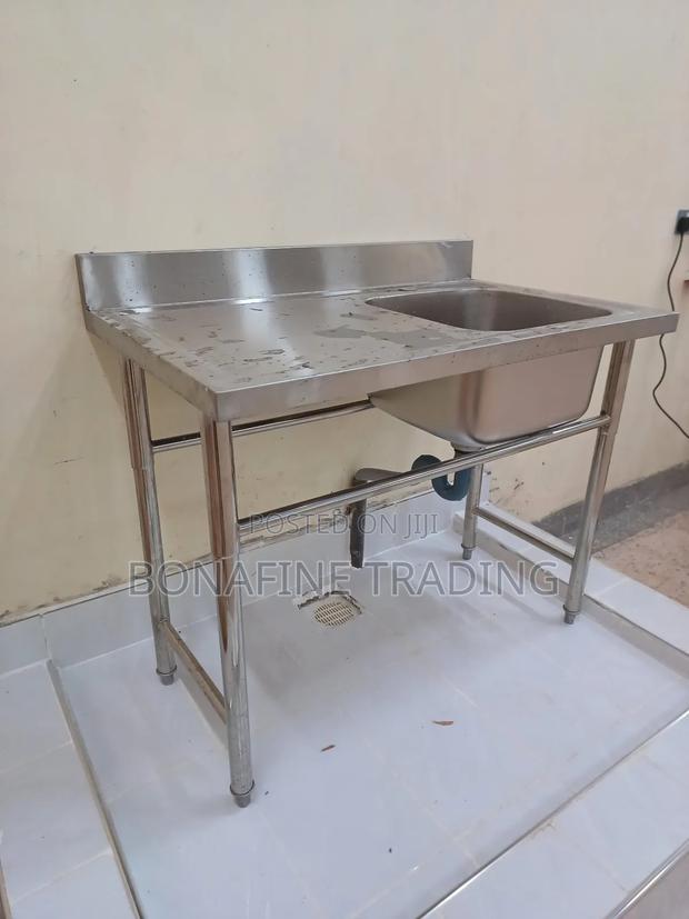 Stainless Steel Sink With Drain - main view