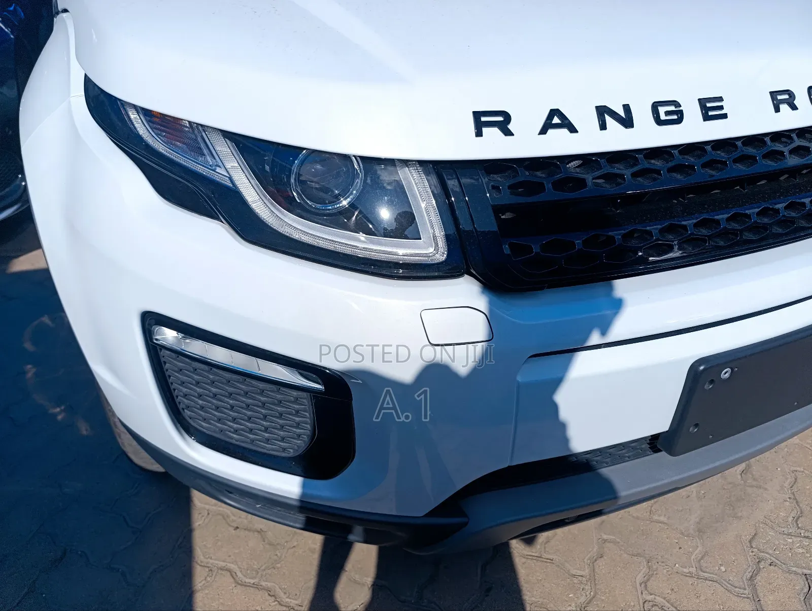 Land Rover Range Rover Evoque HSE 4x4 5-Door 2018 White