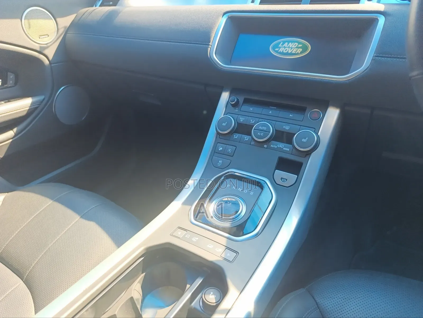 Land Rover Range Rover Evoque HSE 4x4 5-Door 2018 White