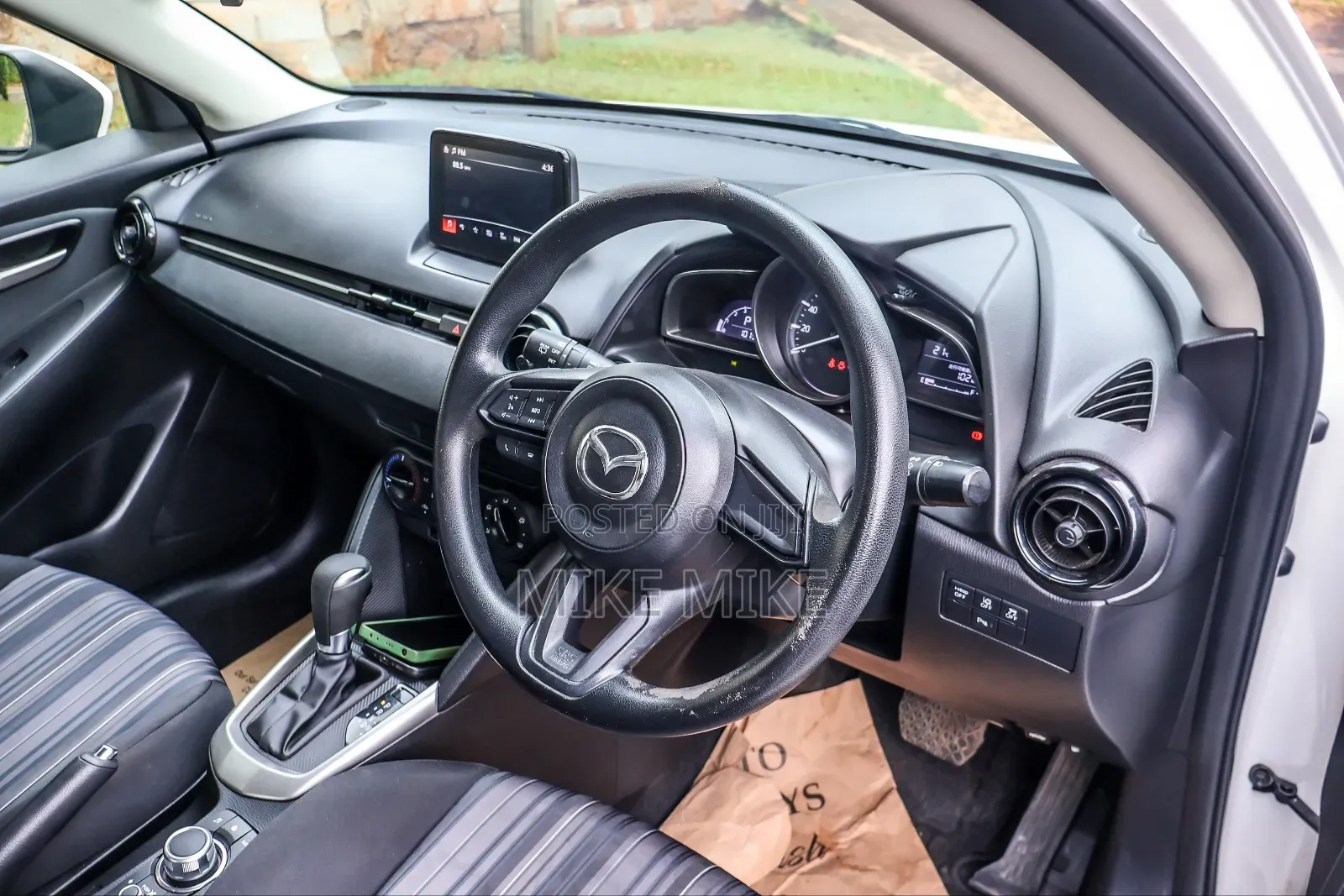 Mazda 2 2020 White