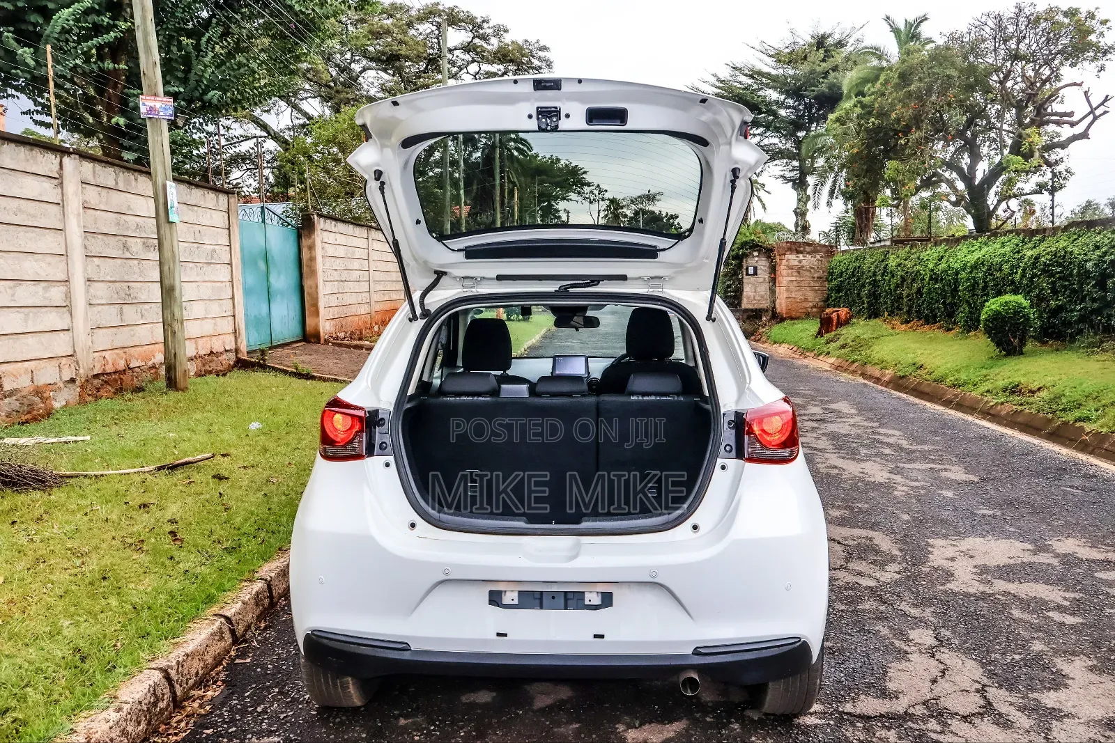 Mazda 2 2020 White