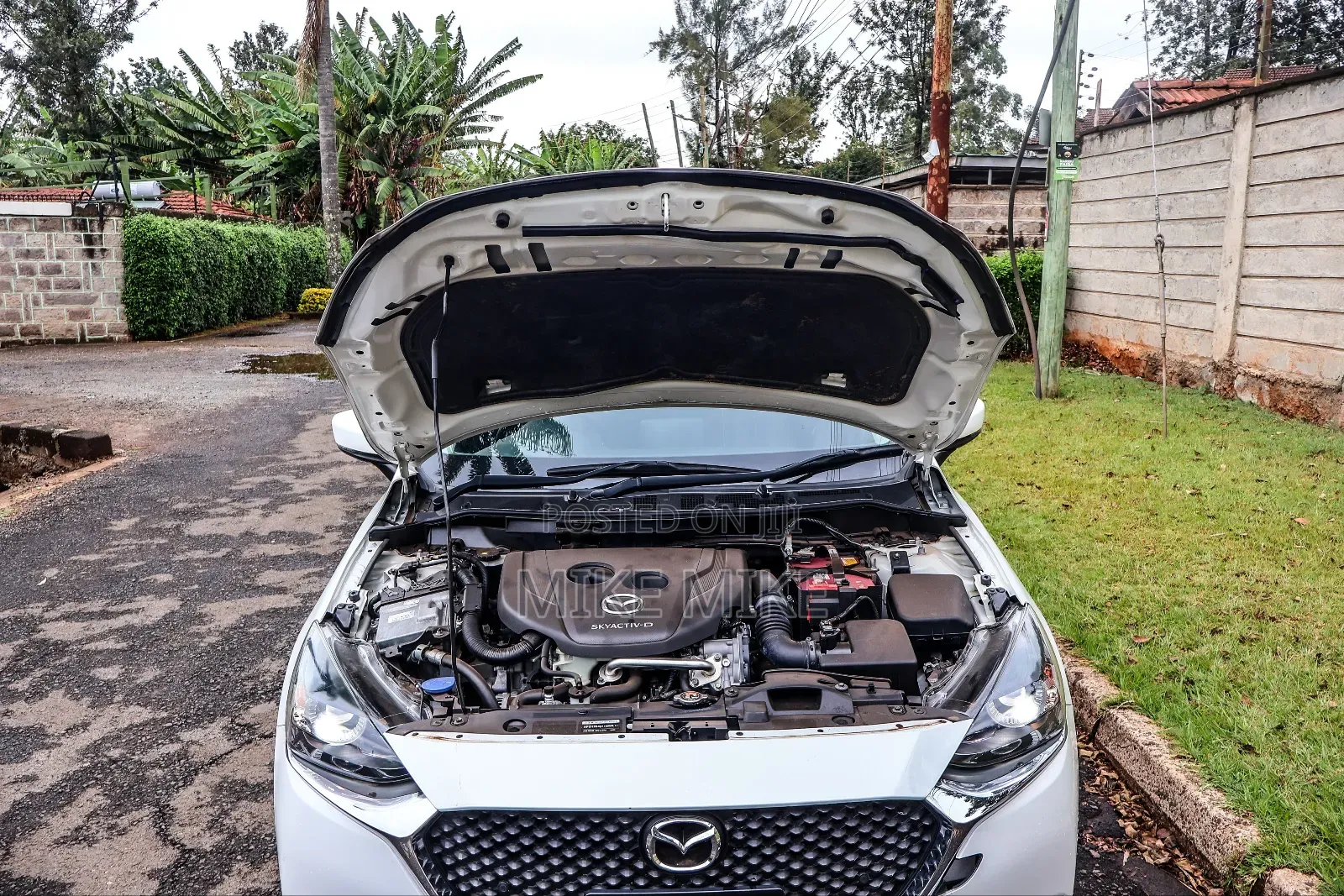 Mazda 2 2020 White