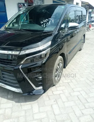 Toyota Voxy 2018 Black