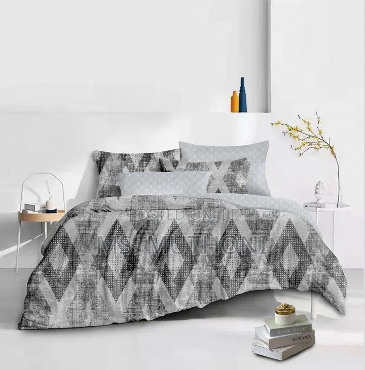 Size 6×7 * Quality Binded Duvet Set.*