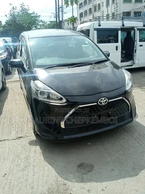 Toyota Sienta 2018 Black