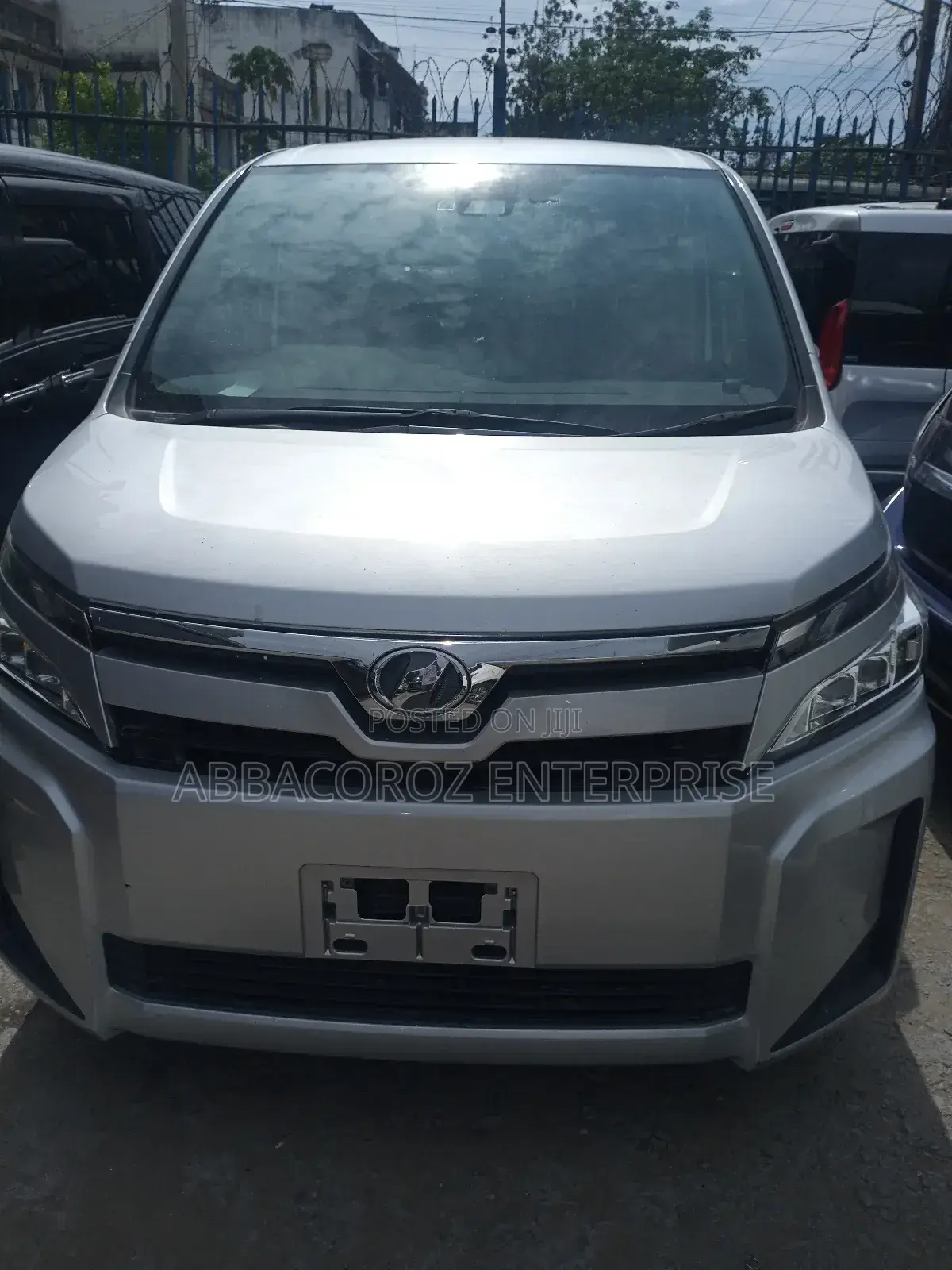 Toyota Voxy 2019 Silver